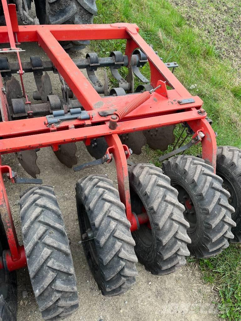 Tume Novacombi3000 Semanatoare