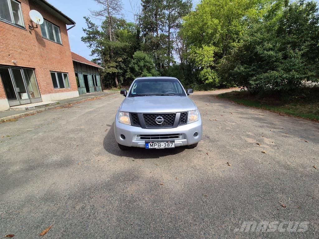 Nissan Navara Pick up/Platou