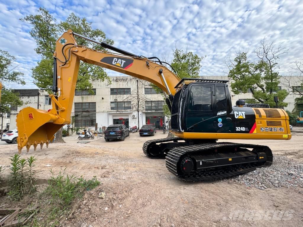 CAT 324 D L Excavatoare pe șenile

