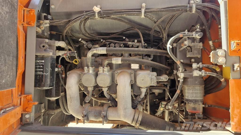 Hitachi ZX 300 LC-7 Excavatoare pe șenile
