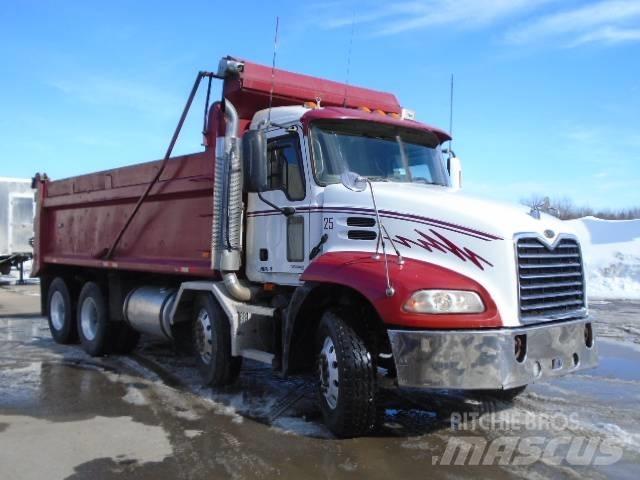 Mack CX 613 Autobasculanta