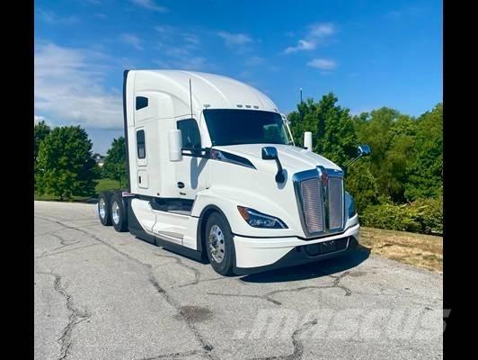 Kenworth T 680 Autotractoare