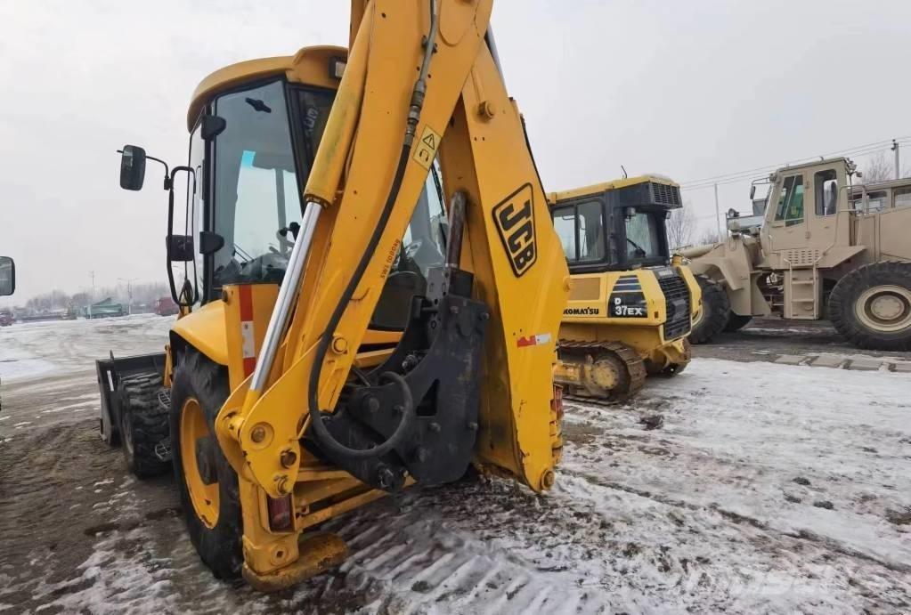 JCB 3CX Buldoexcavatoare