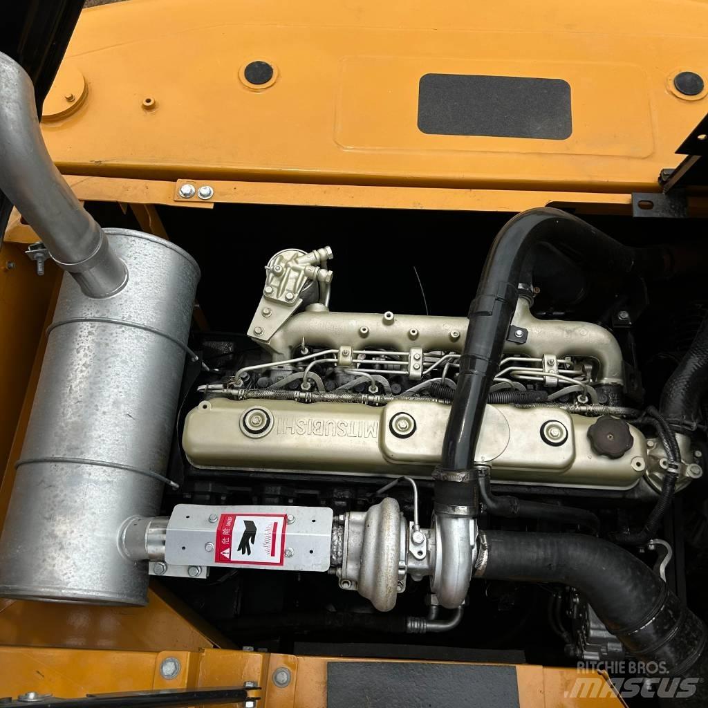 Sany 215C Excavatoare pe șenile
