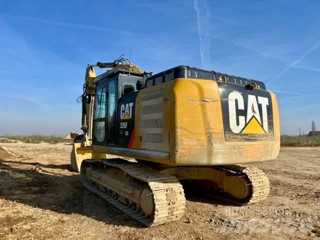 CAT 326 F L Excavatoare pe șenile
