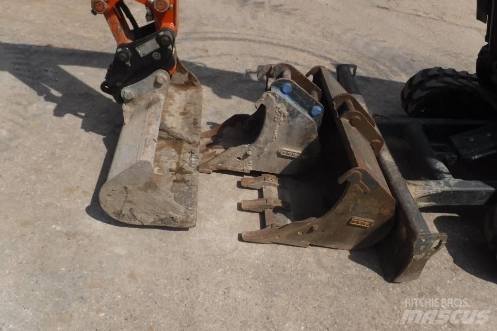 Hitachi ZX 33 U-6 Mini excavatoare < 7t