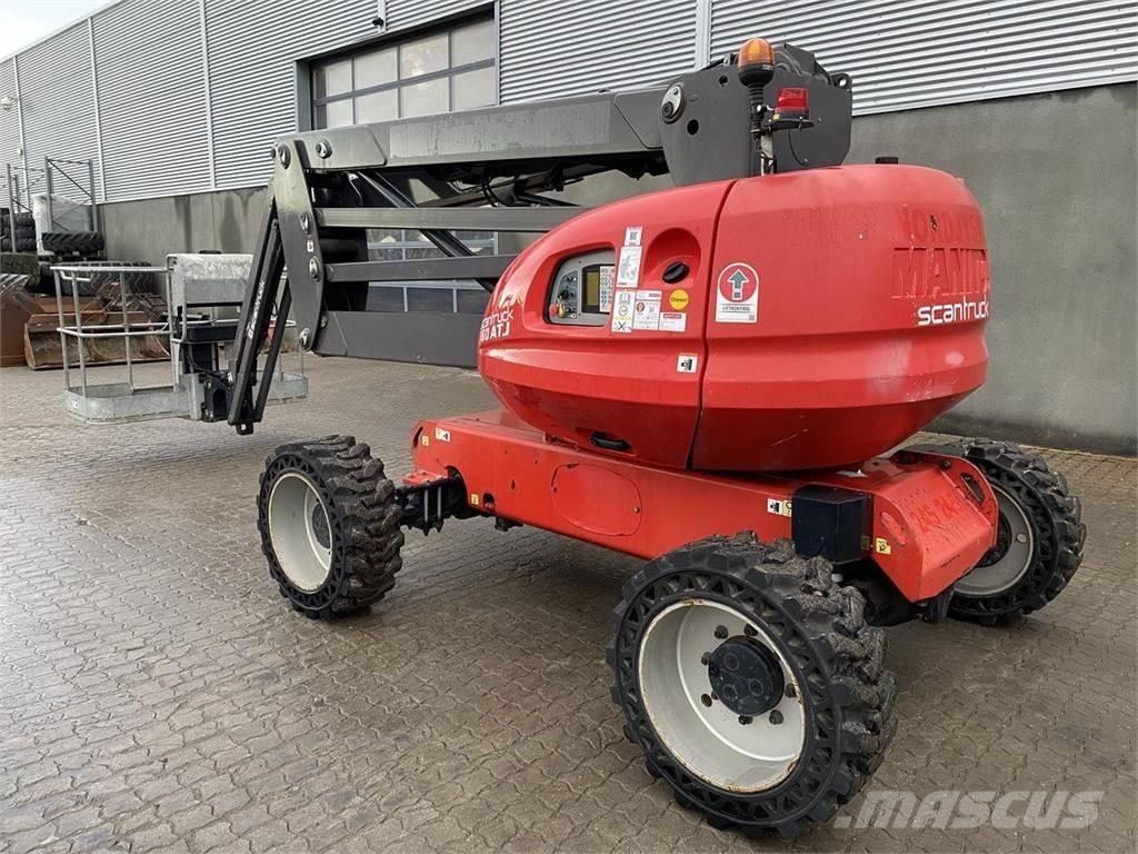 Manitou 160ATJ RC Nacele cu brat articulat