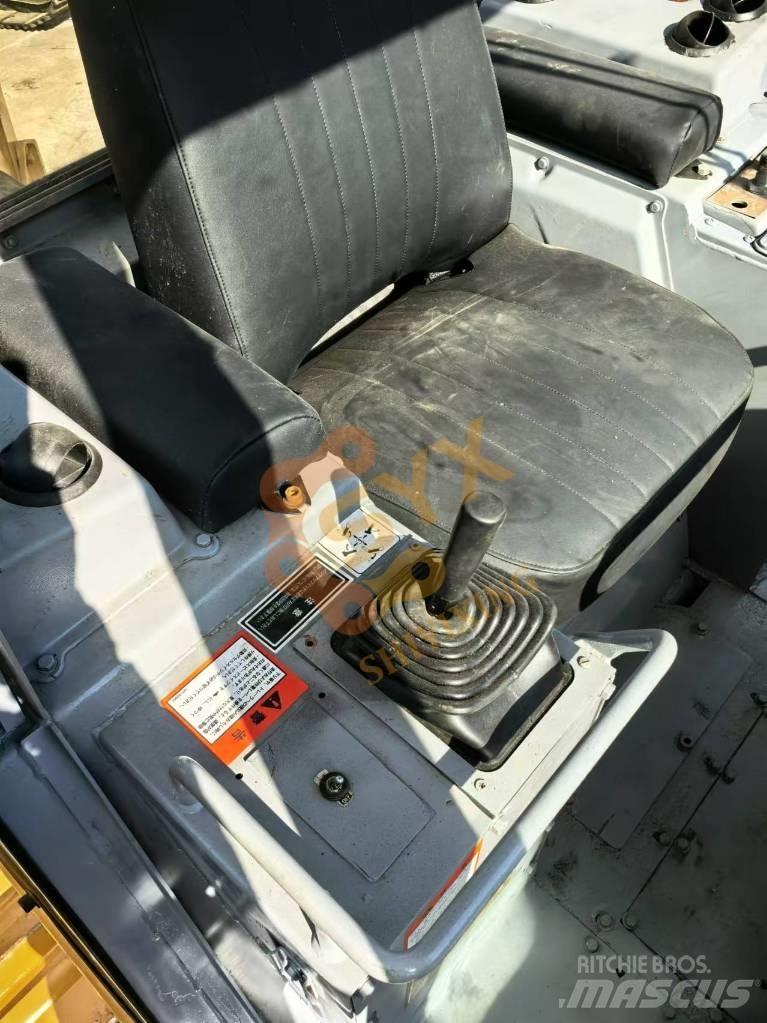 XCMG XP 303 Cilindri compactori micsti