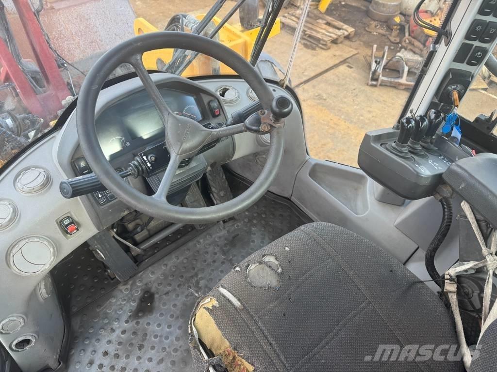 Volvo L 120 G Incarcator pe pneuri