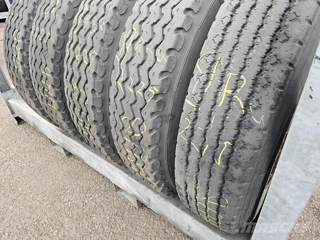 Uniroyal 9 R 22.5 Semi-remorca sasiu