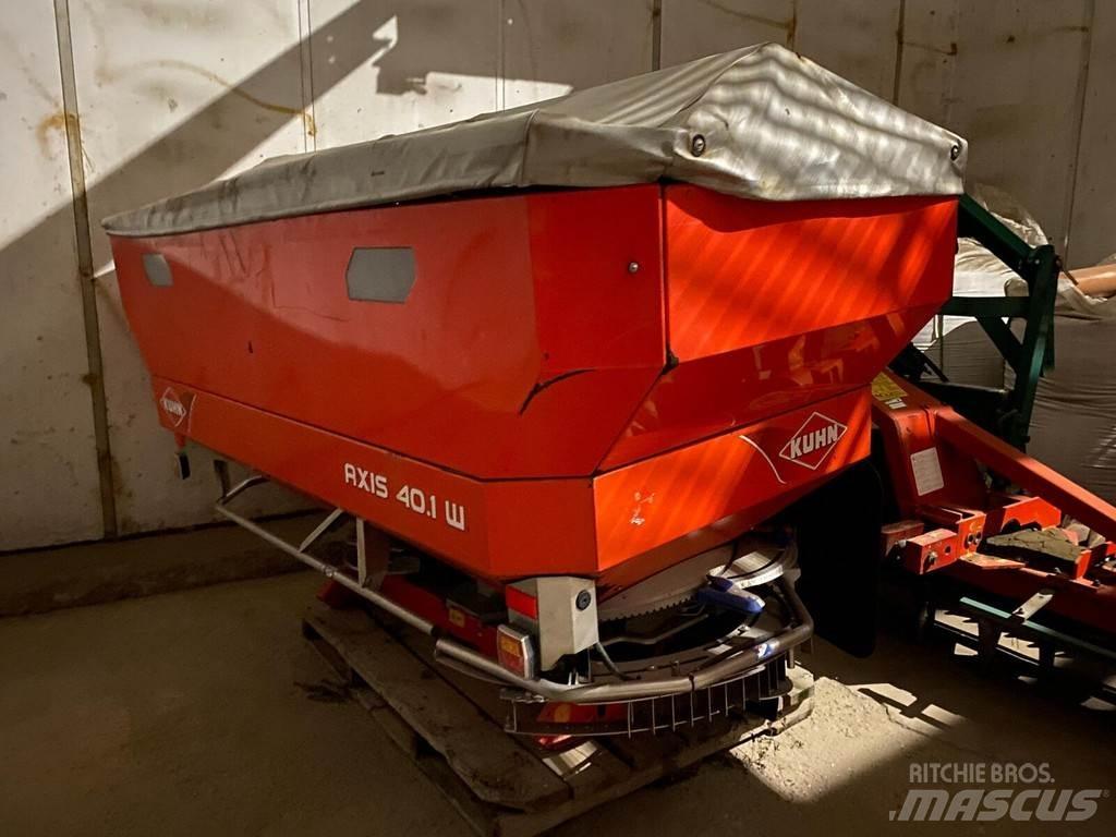 Kuhn Axis 40.1 W Împrastierea mineralelor