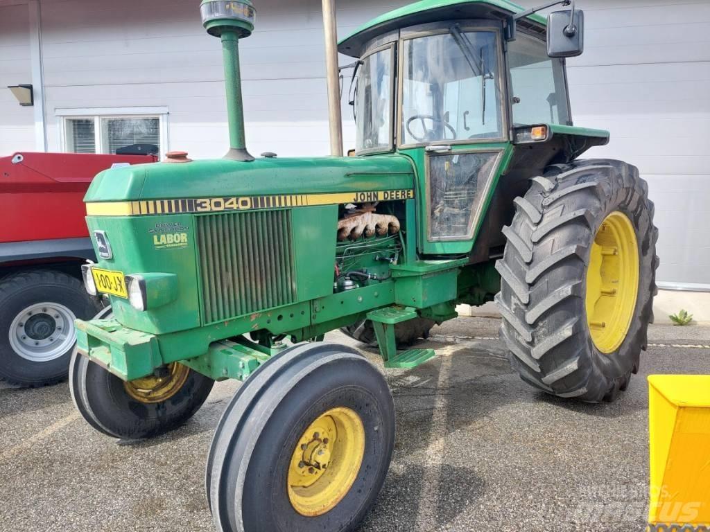 John Deere 3040 Tractoare