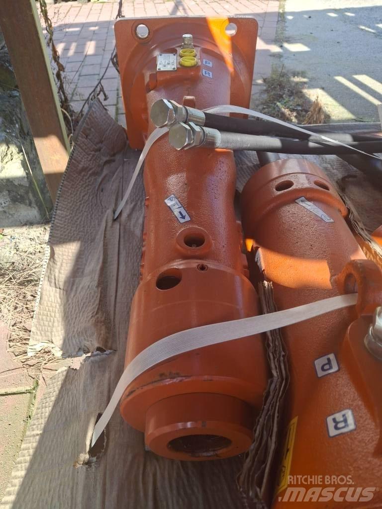 Tabe MT65 Ciocane / Concasoare