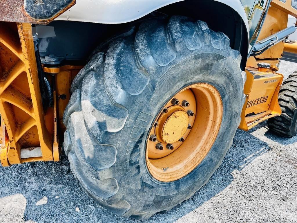 CASE 580 N Buldoexcavatoare