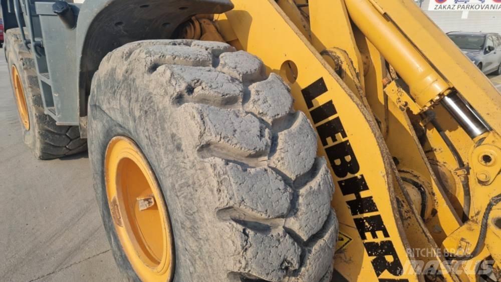 Liebherr 556 Incarcator pe pneuri