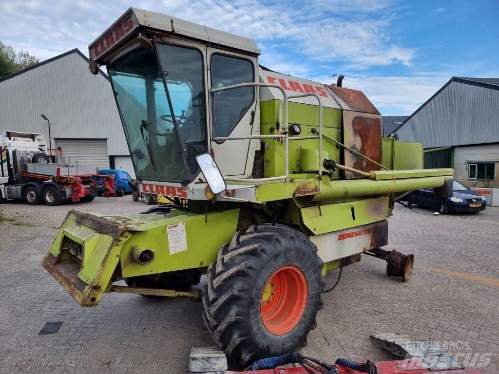 CLAAS 68s Combine de secerat