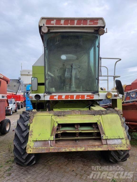 CLAAS 68s Combine de secerat
