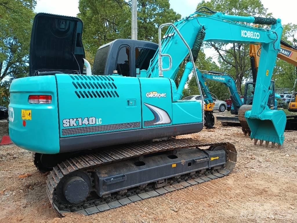 Kobelco SK 140 Excavatoare pe șenile
