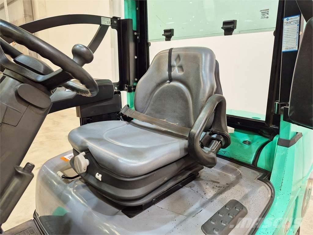 Mitsubishi FD30NT Stivuitor diesel