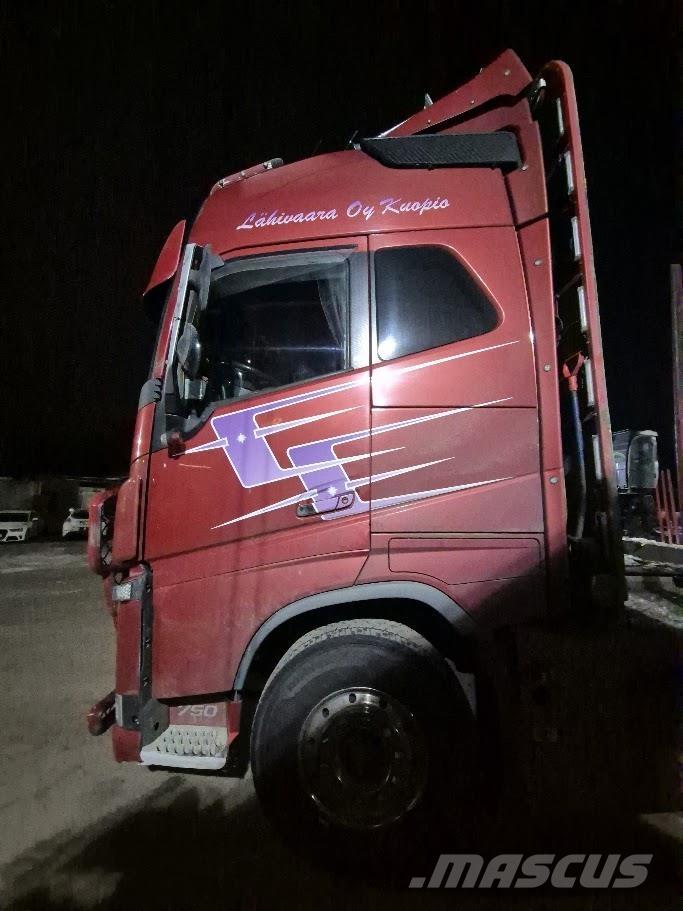 Volvo FH16 750 8x4 Camion pentru lemne