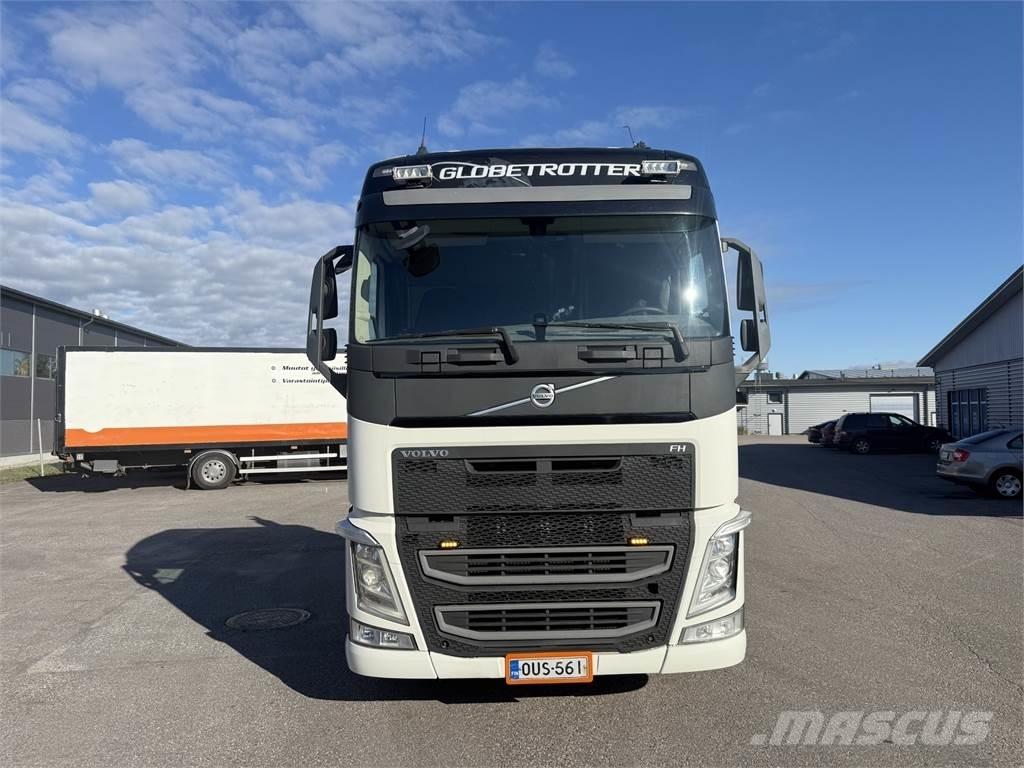 Volvo FH 500 8X4 Camion cu carlig de ridicare