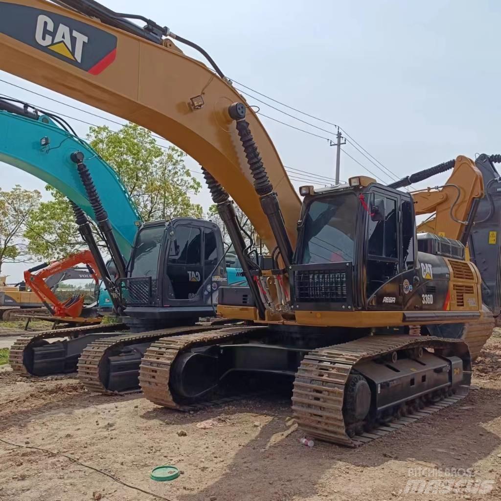 CAT 336 Excavatoare pe șenile
