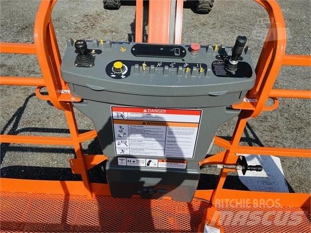 JLG 460 SJ Nacele cu brat telescopic