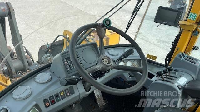 Volvo L 90 Incarcator pe pneuri