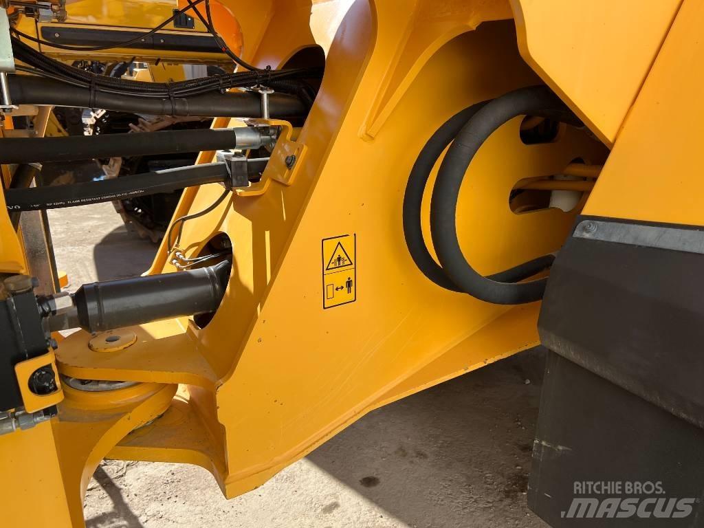 Volvo L180H Incarcator pe pneuri