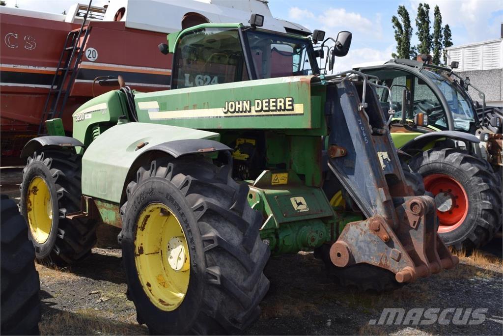 John Deere 3200 Nacele cu brat telescopic