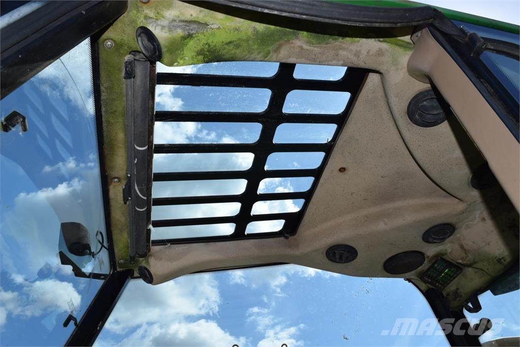 John Deere 3200 Nacele cu brat telescopic