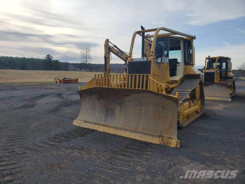 CAT D 6 M XL Buldozere pe senile