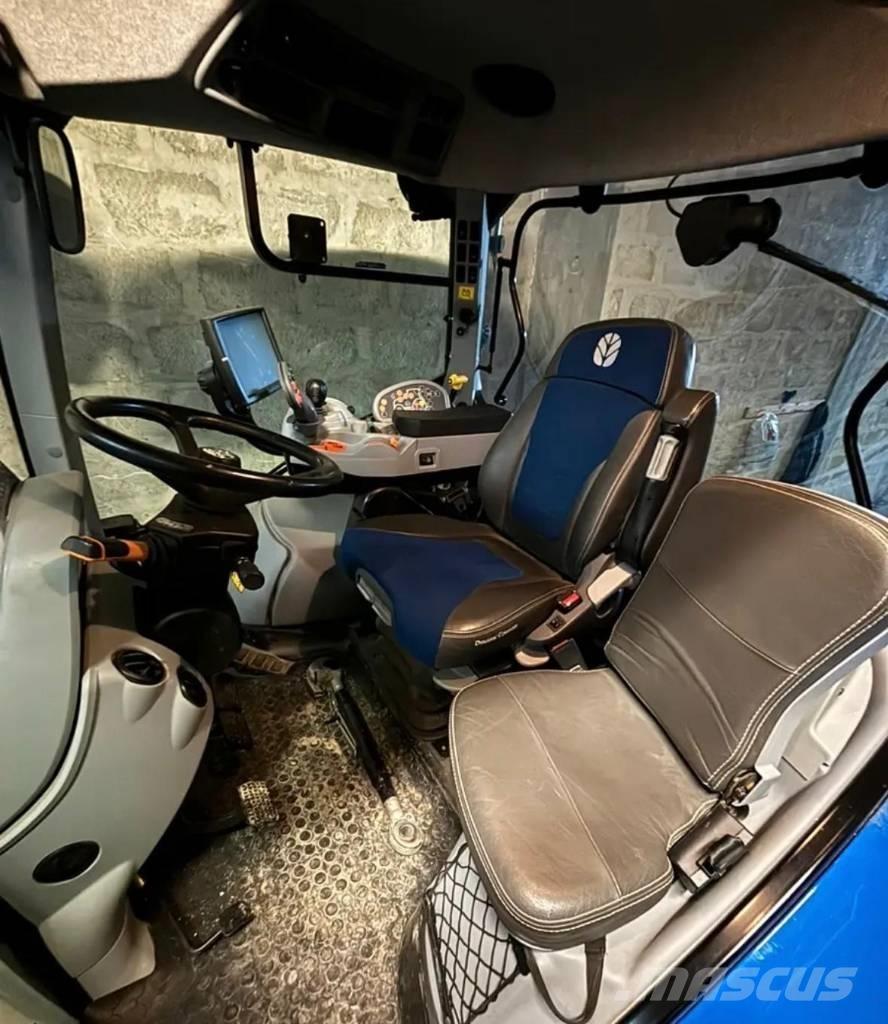New Holland T 7.225 Tractoare