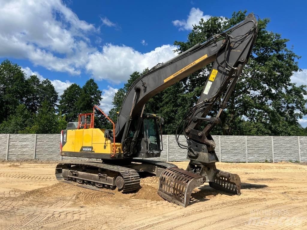 Volvo EC 220 DL Excavatoare pe șenile
