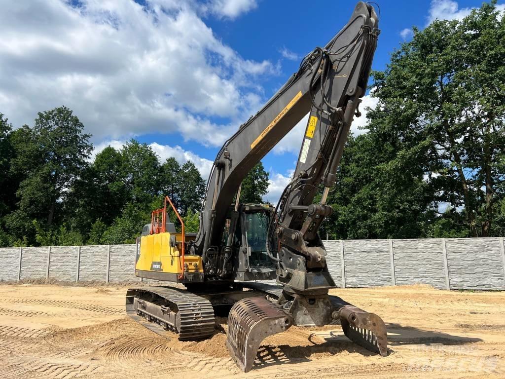 Volvo EC 220 DL Excavatoare pe șenile

