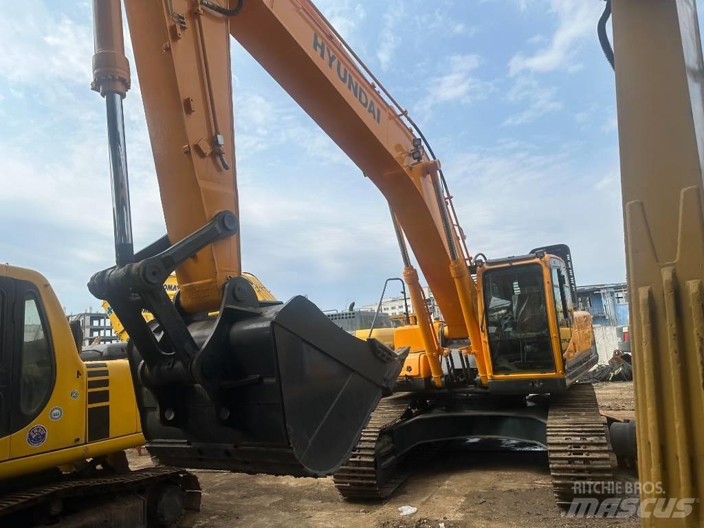 Hyundai 330-9S Excavatoare pe șenile
