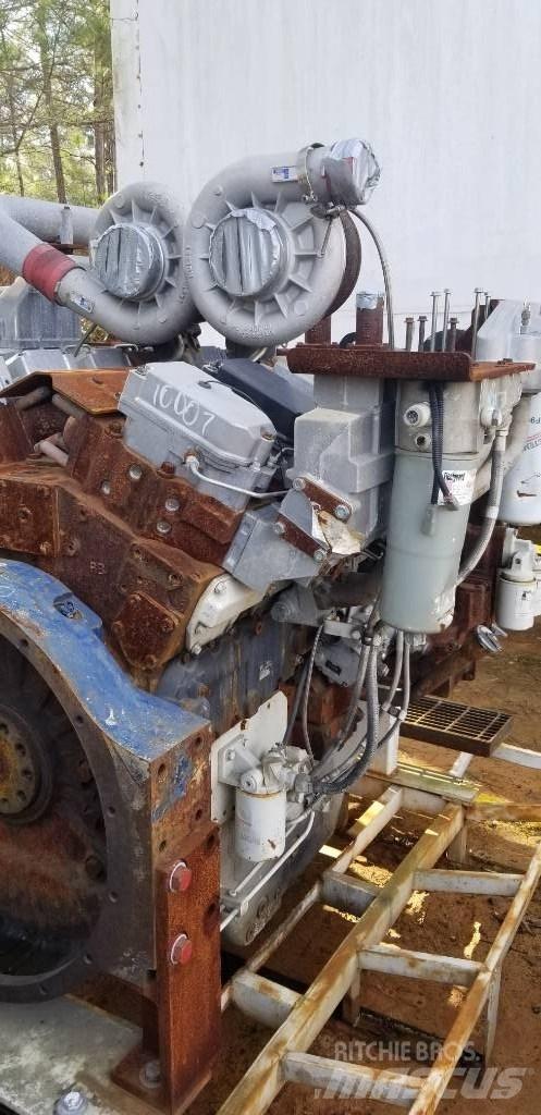 Cummins QST30 Alte componente