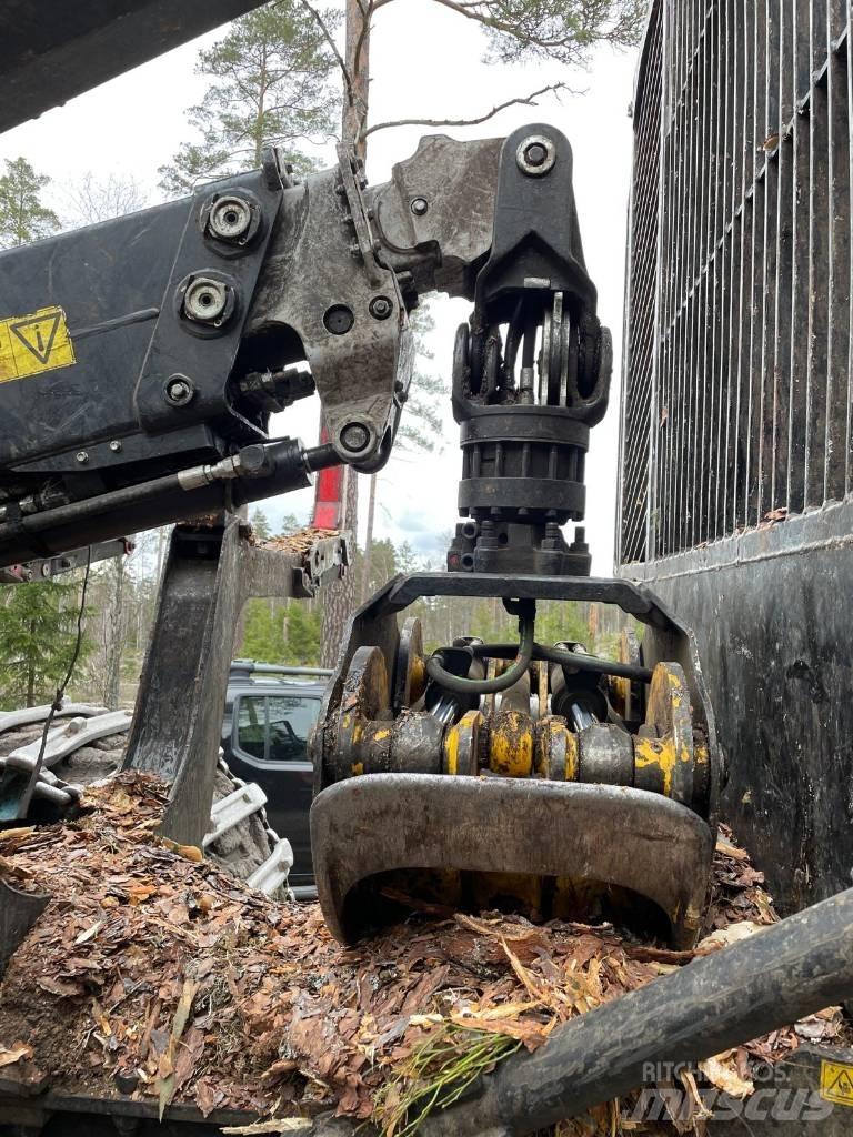 Komatsu 895 Transportoare