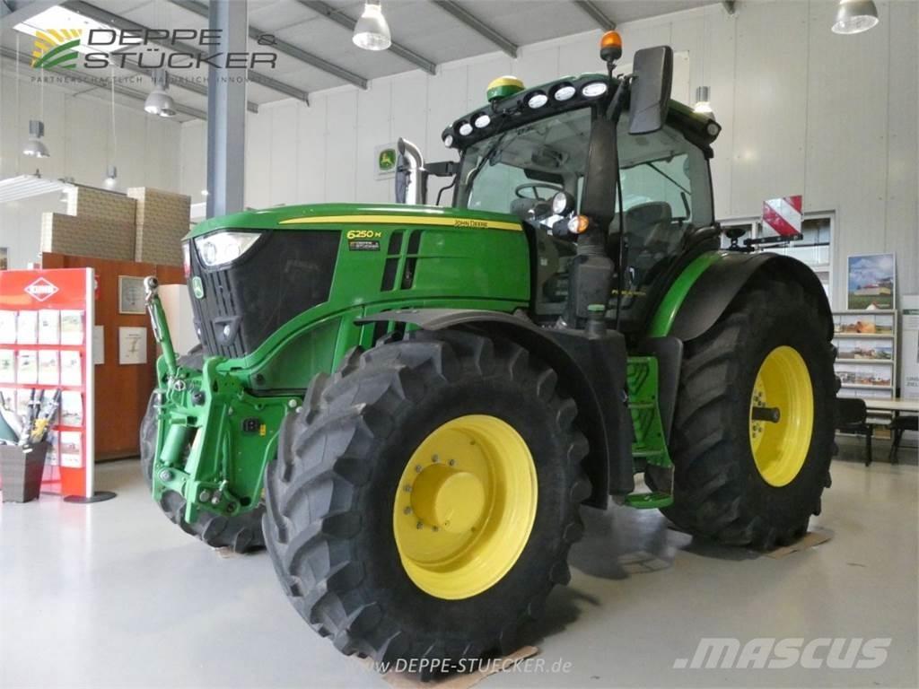 John Deere 6250R Tractoare