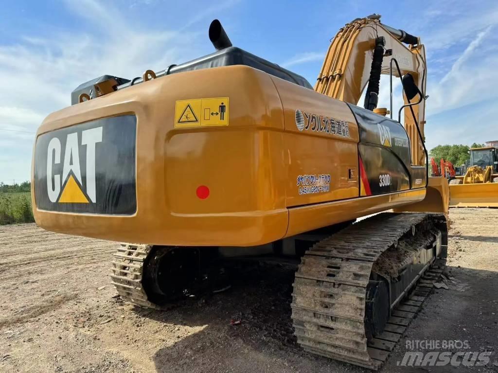 CAT 330 D2 Excavatoare 7t - 12t