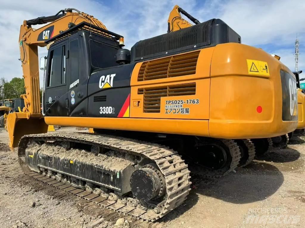 CAT 330 D2 Excavatoare 7t - 12t