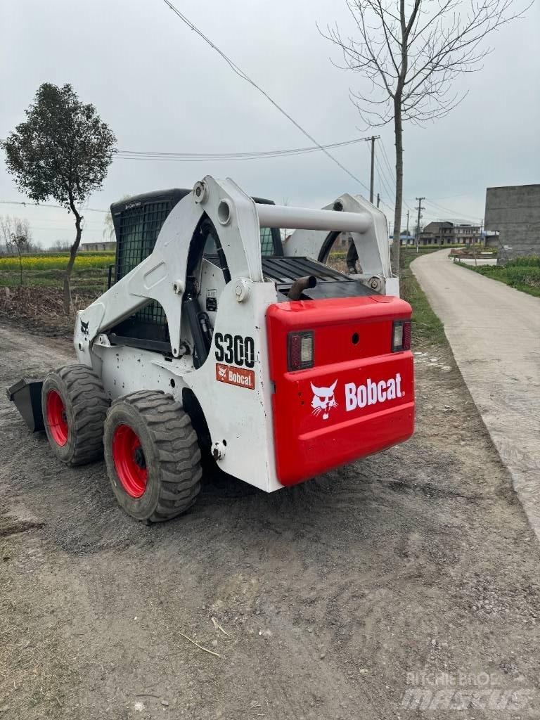 Bobcat S 330 Mini incarcator