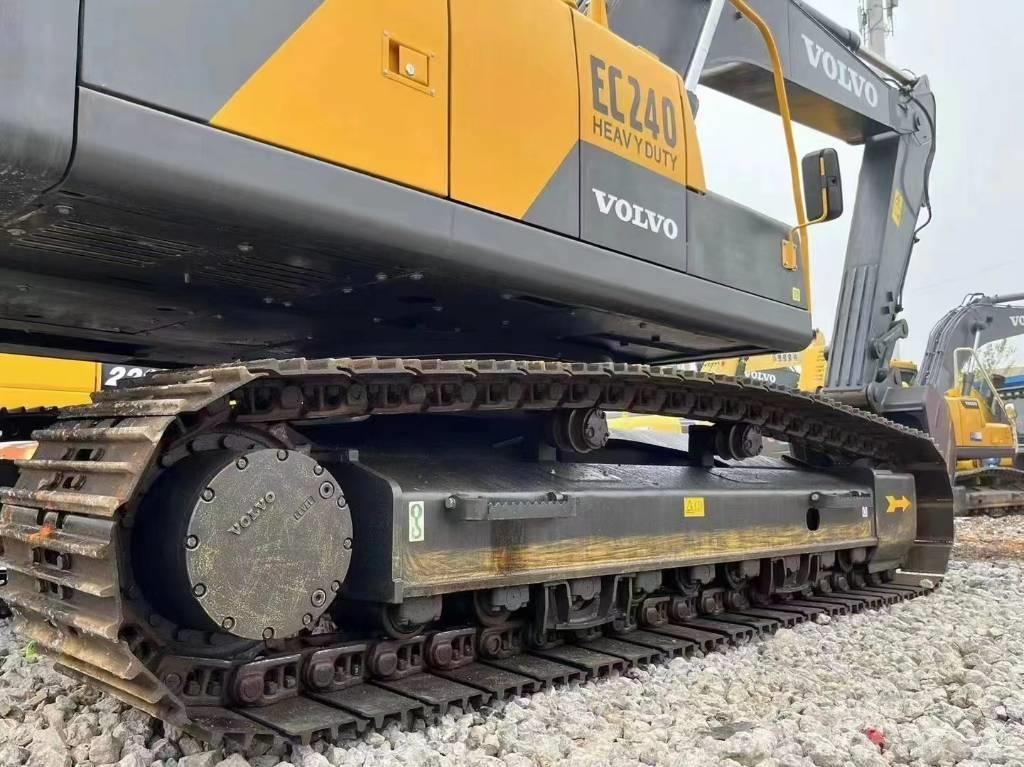 Volvo EC 240 Excavatoare pe șenile
