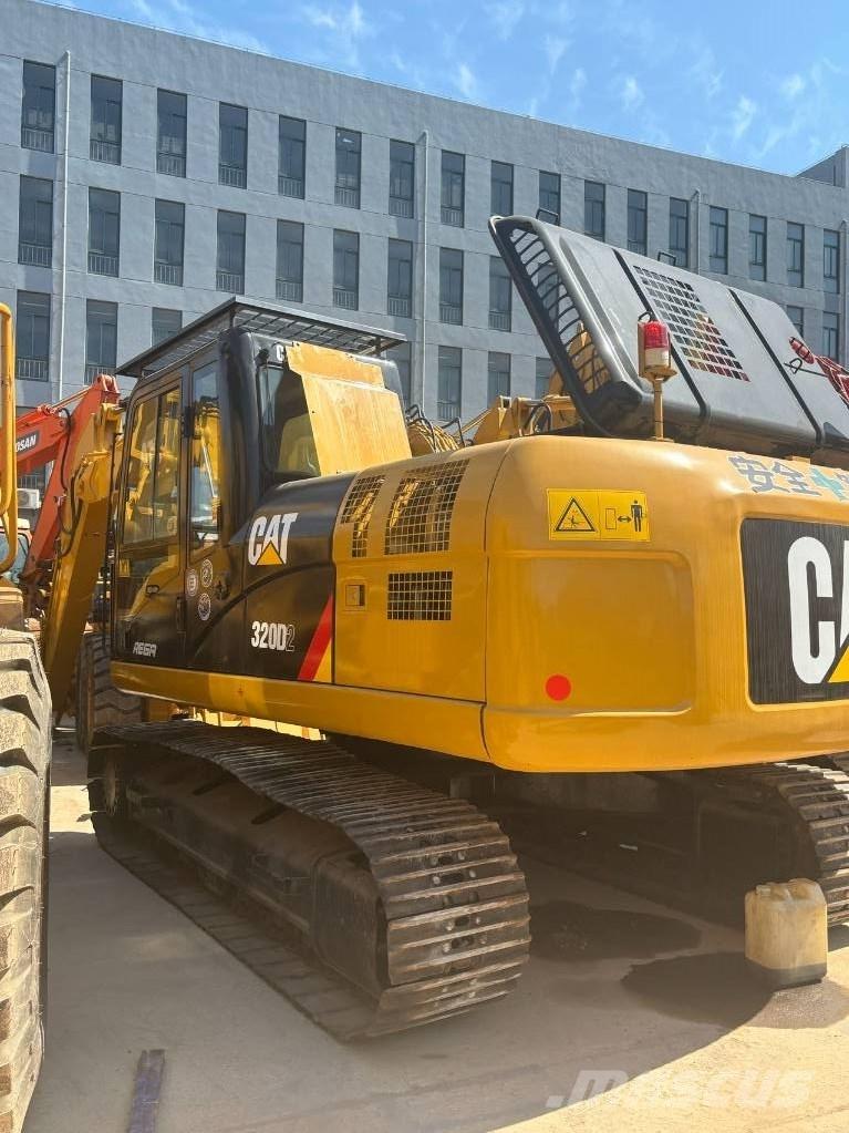 CAT 320D Excavatoare pe șenile
