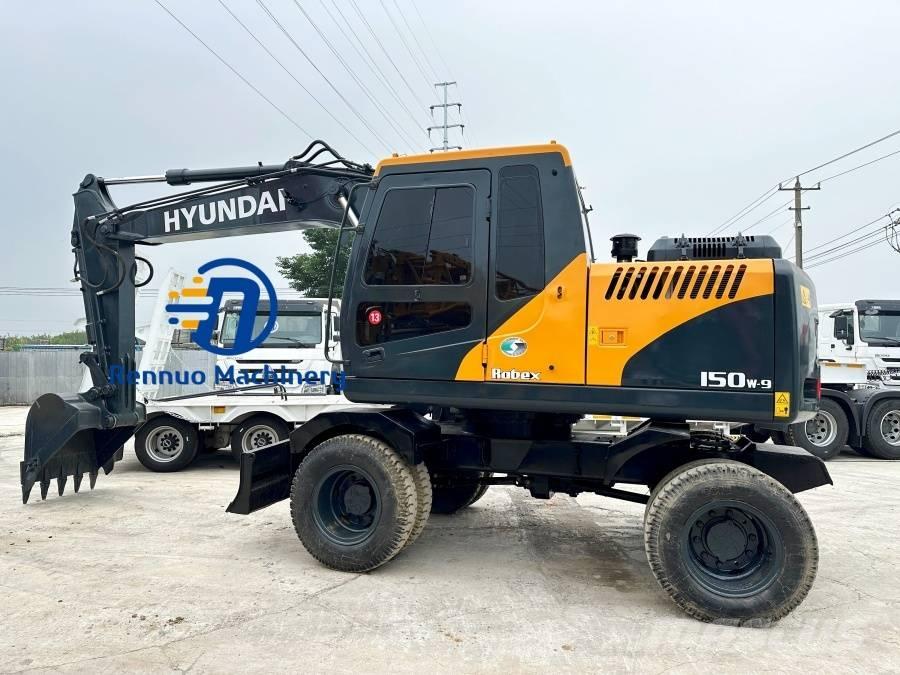 Hyundai 150W-9 Excavatoare cu roti