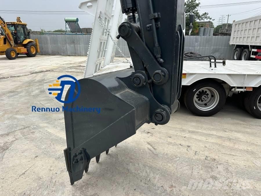 Hyundai 150W-9 Excavatoare cu roti