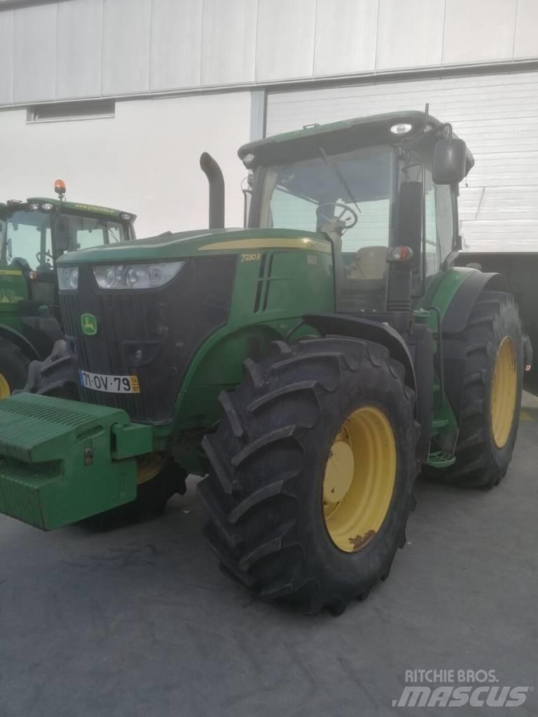 John Deere 7230 R Tractoare