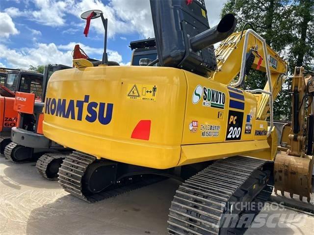 Komatsu PC 200-8 Excavatoare pe șenile
