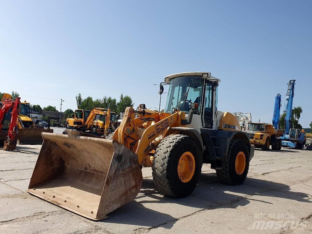 Liebherr L 538 Incarcator pe pneuri