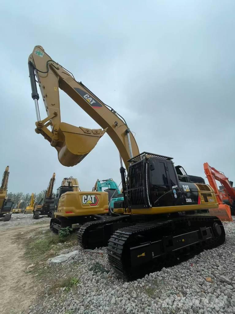 Komatsu 360 Excavatoare pe șenile
